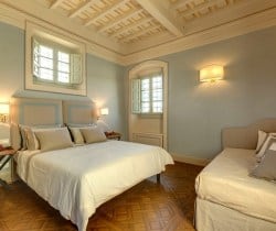 Villa-Ramole-Bedroom