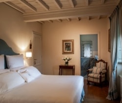Villa-Ramole-Bedroom
