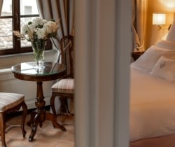 Villa-Ramole-Bedroom