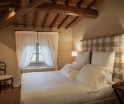 Villa-Ramole-Bedroom