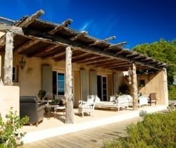 Villa-Bonita-Outdoor-chill-out-area