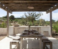 Villa Daisy-Al fresco dining area