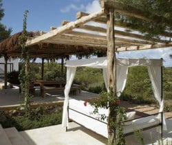 Villa Deiene: Outdoor chill out area