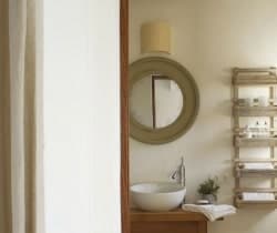 Villa Deiene: Bathoom