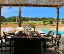 Villa Misterios-Al_fresco_dining_area
