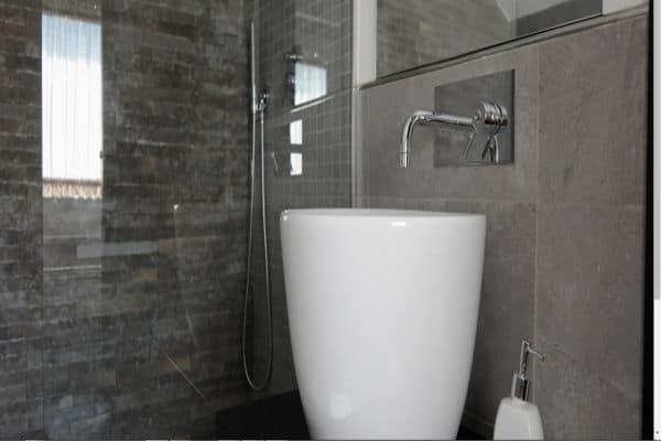 Villa Sparkle-Bathroom