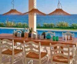 Villa-Hibiscus-Al-fresco-dining-area