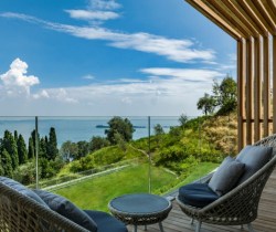 16Villa-Bellini-Outdoor-chill-out-area