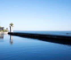 24Villa-Bernstein-Swimming-pool