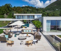 17Villa-Palestrina-Outoor-chill-out-area