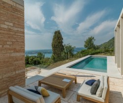 20Villa-Palestrina-Swimming-pool