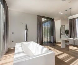 013Villa-Verdi-Bathroom