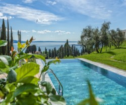 022Villa-Verdi-Swimming-pool