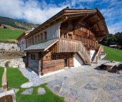 Chalet Lamia: Outside view