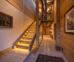 Chalet Lamia: Stairs