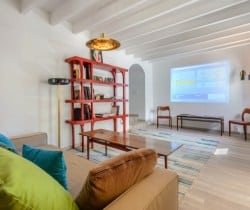 Villa Alma-Cinema room