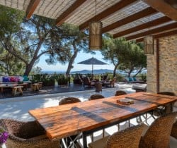 Villa Alma-Al fresco dining area