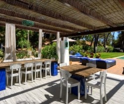 Villa Alma-Al fresco dining area
