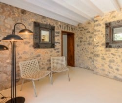 Villa Alma-Entrance hall