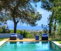 Villa Alma-Pool views