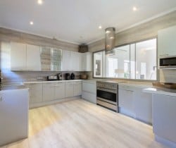 Villa Alma-Kitchen