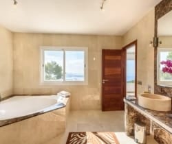 Villa Alva-Bathroom