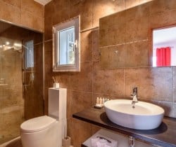 Villa Alva-Bathroom