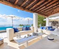 Villa Alva-Outdoor_chill_out_area