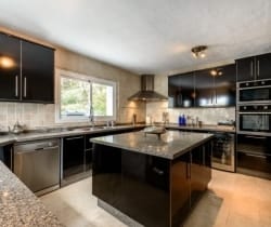 Villa Alva-Kitchen