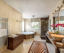 Villa Alva-Bathroom
