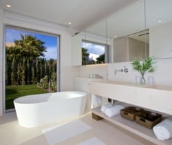 Villa Eclipse: Bathroom
