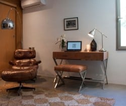 Villa India-Business corner