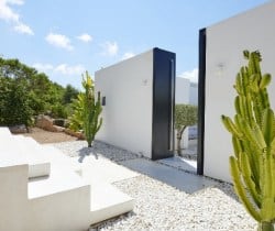 Villa-Kanya-Entrance