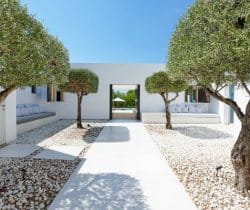 Villa-Kanya-Courtyard