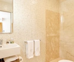 Villa-Kanya-Bathroom