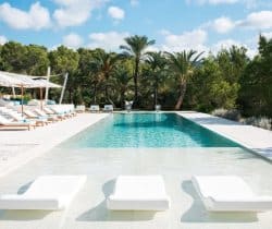 Villa-Kanya-Pool-area