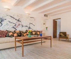 Villa Luna-Living area