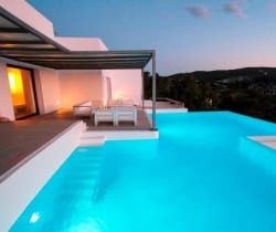 Villa-Matsya-Pool-by-night