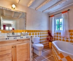 Villa Mirabel-Bathroom