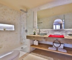 Villa Mirabel-Bathroom