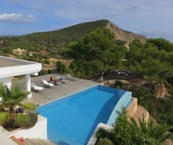 Villa Naoura: Swimming pool