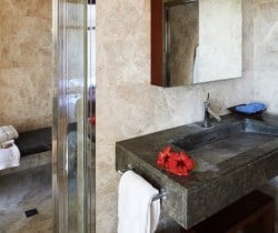 Villa Perla-Bathroom
