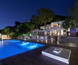 Villa Perla-Exterior_views_by_night
