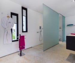 Villa Violeta-Bathroom