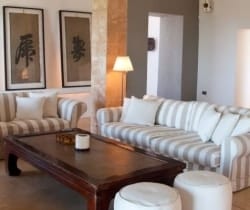 Villa Yorokobu: Living area