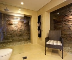 Villa Kabi-Bathroom