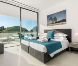 Villa-Canavial-Bedroom