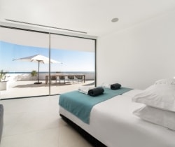 Villa-Canavial-Bedroom