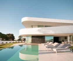 Villa-Canavial-Swimming-pool