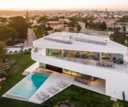 Villa-Canavial-Swimming-pool